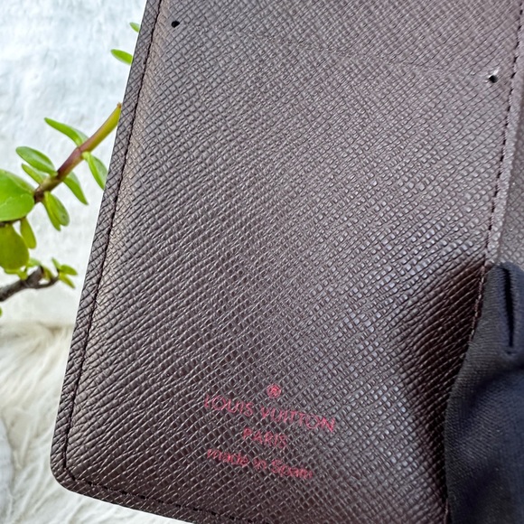 Louis Vuitton Damier Agenda - Picture 11 of 17